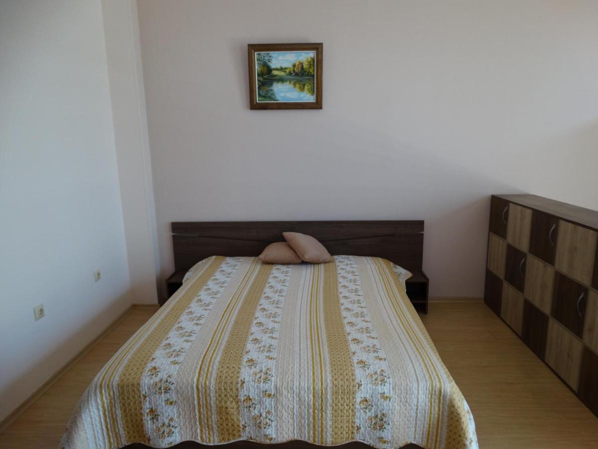 Chateau Del Marina Apart Complex Nesebar Exterior photo