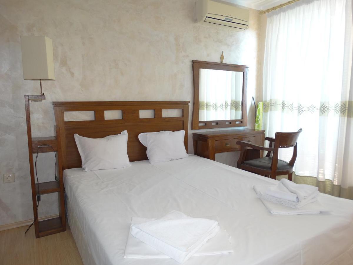 Chateau Del Marina Apart Complex Nesebar Exterior photo