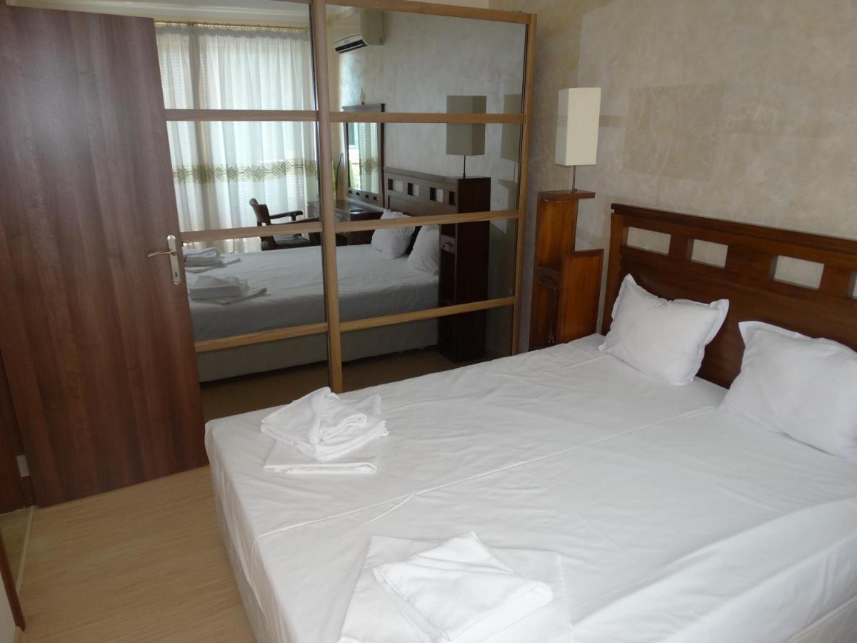 Chateau Del Marina Apart Complex Nesebar Exterior photo