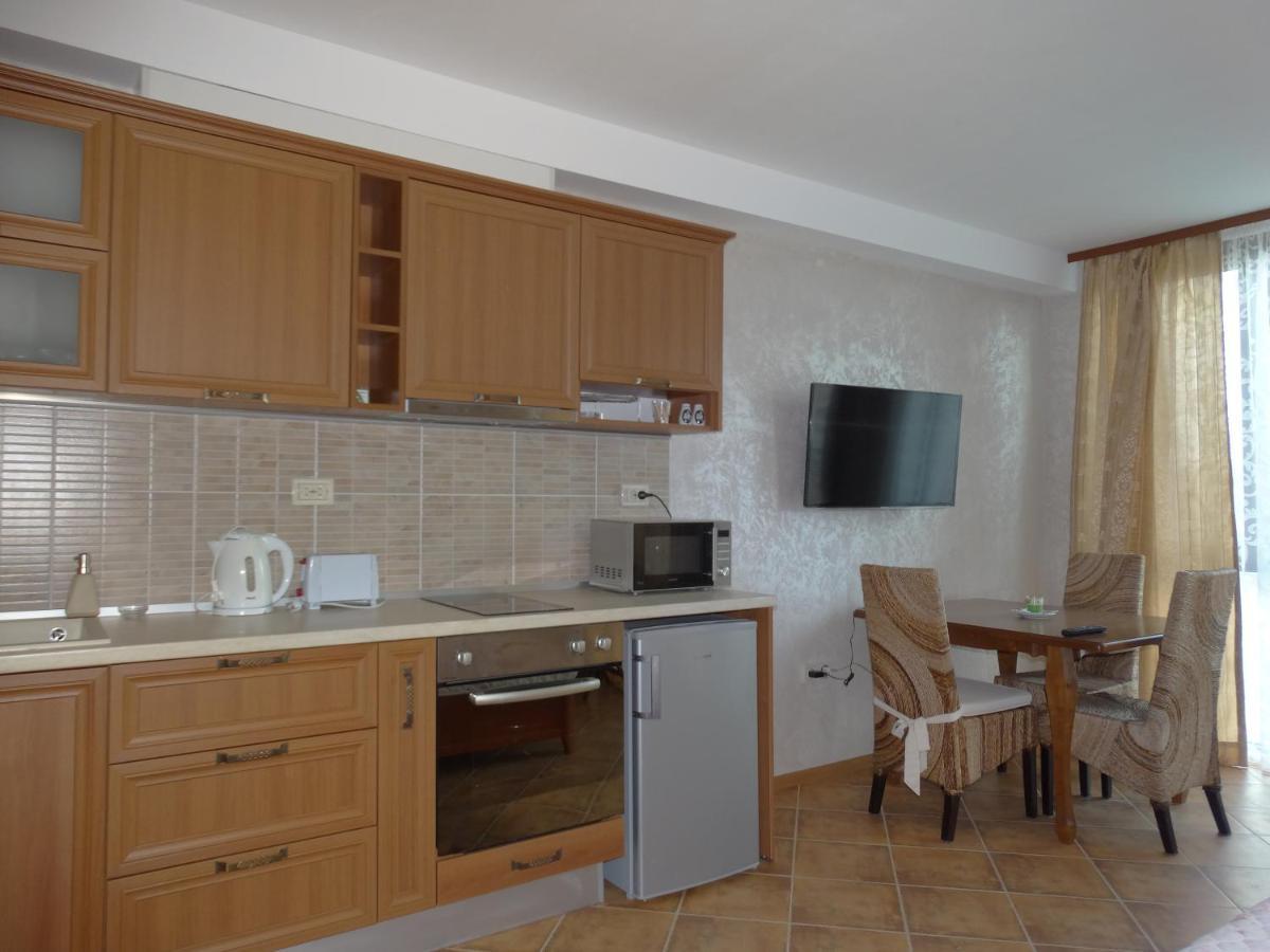 Chateau Del Marina Apart Complex Nesebar Exterior photo