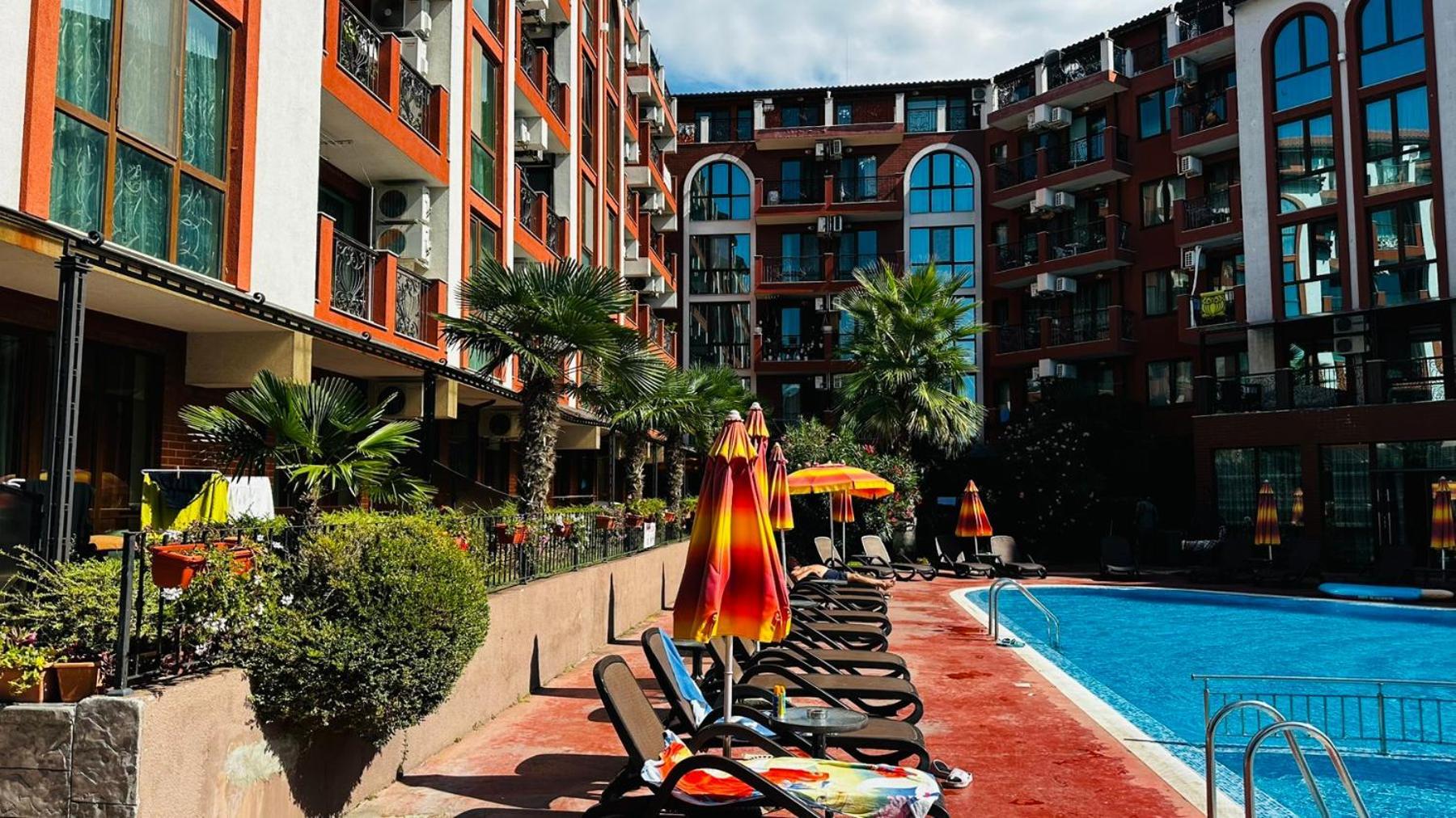 Chateau Del Marina Apart Complex Nesebar Exterior photo