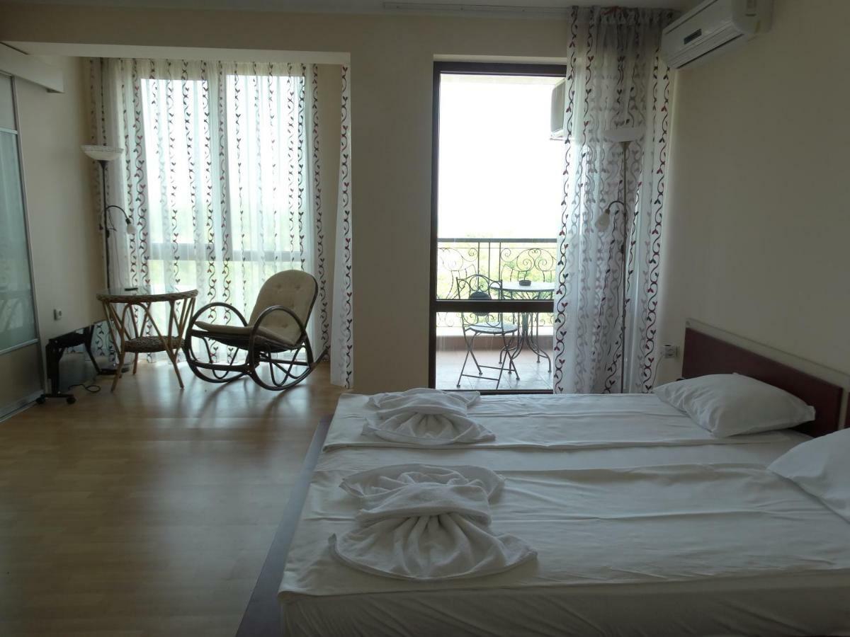 Chateau Del Marina Apart Complex Nesebar Exterior photo